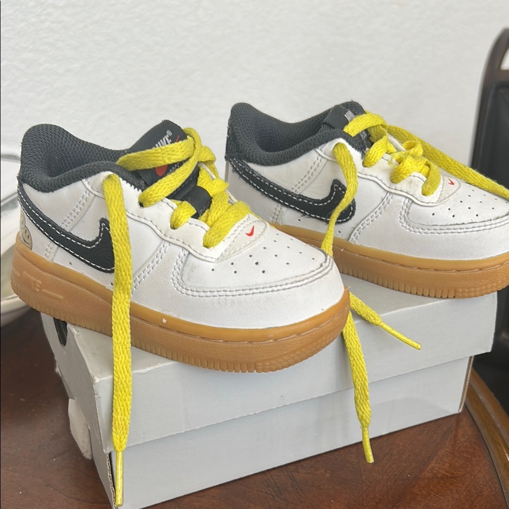 Nike Kids White and Black Sneakers